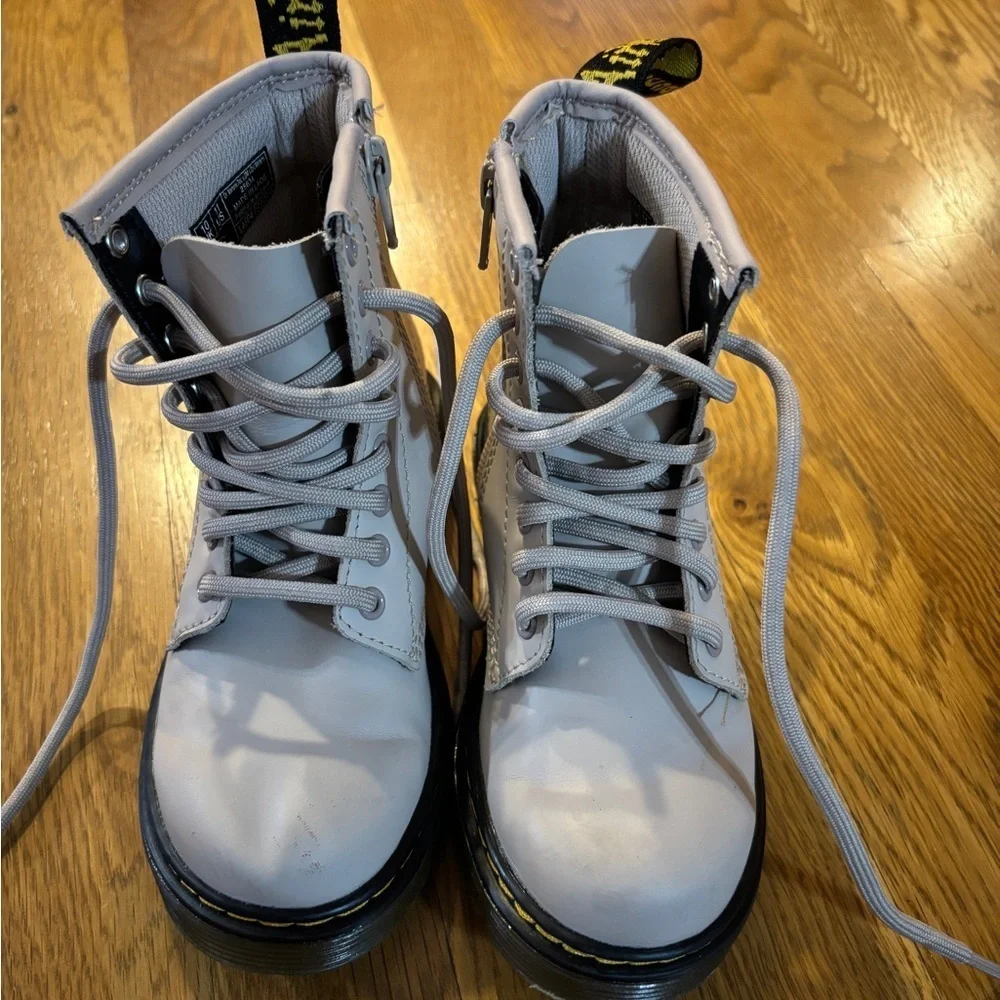 Dr. Martin AirWair lace up boots girls size 11
